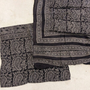 paisley, flower pattern, natural dye, handmade, made in pakistan, artisanal, sustainable fashion